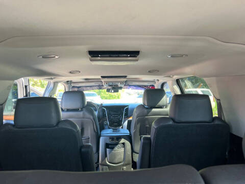 2018 Cadillac Escalade ESV Premium Luxury