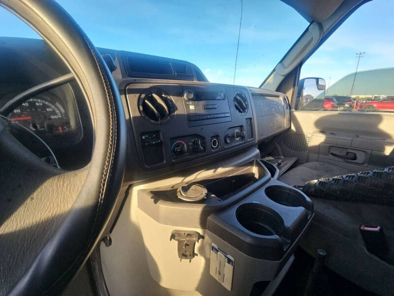 2011 Ford E-Series E-250