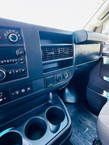 2017 Chevrolet Express LT 3500
