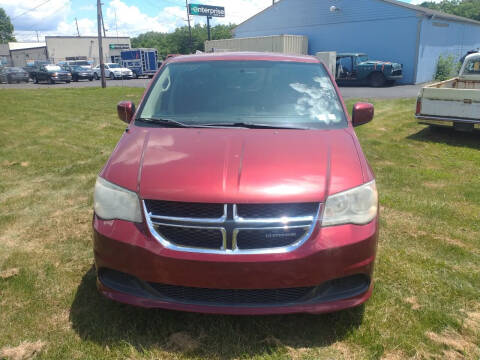 2011 Dodge Grand Caravan for sale at BRAUNS AUTO SALES in Pottstown PA