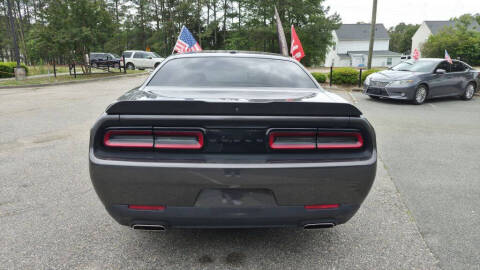2021 Dodge Challenger SXT