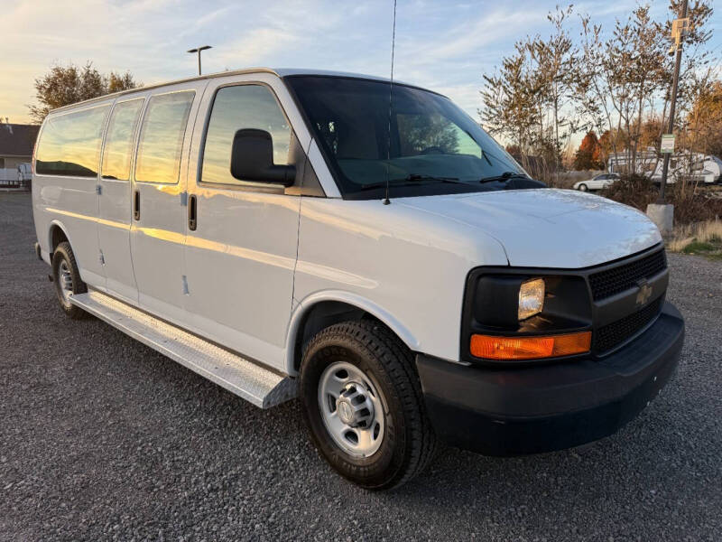 2014 Chevrolet Express Cargo Work Van's photo