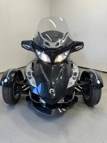 2011 Can-Am Spyder RT-S SE5