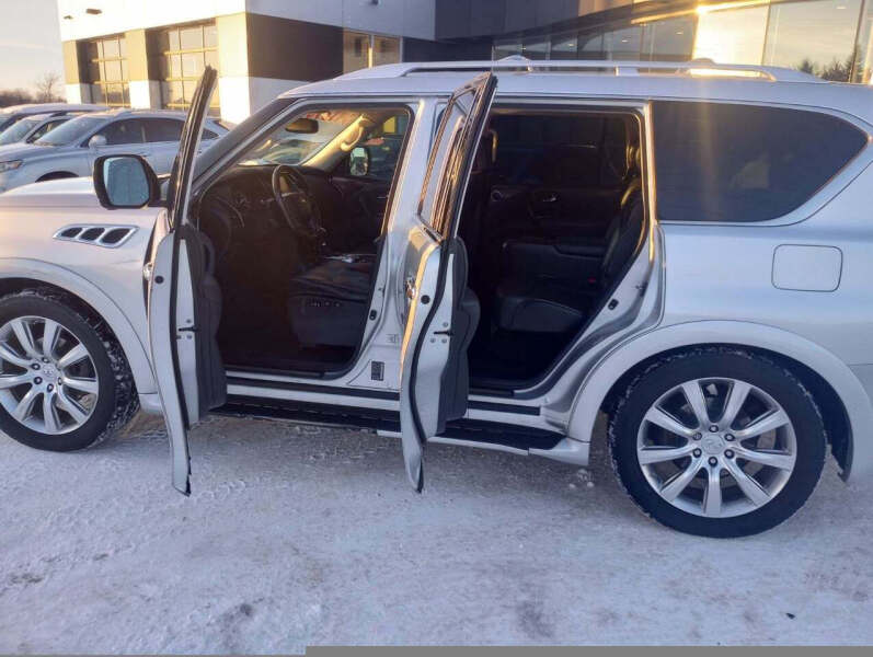 2011 Infiniti QX56