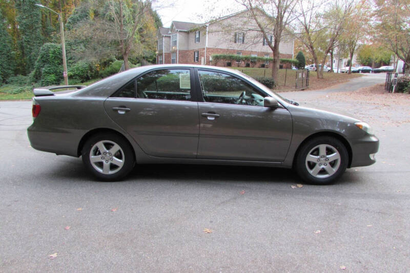 2005 Toyota Camry SE photo 7