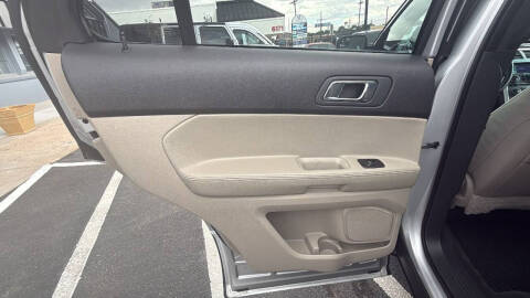 2015 Ford Explorer