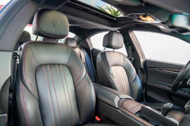 2016 Maserati Ghibli 31