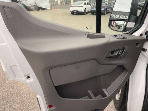 2025 Ford Transit 250