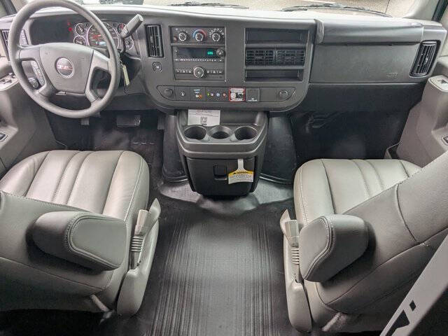 2025 GMC Savana 2500