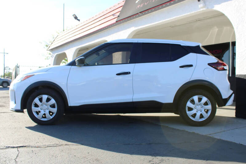 2023 Nissan Kicks S