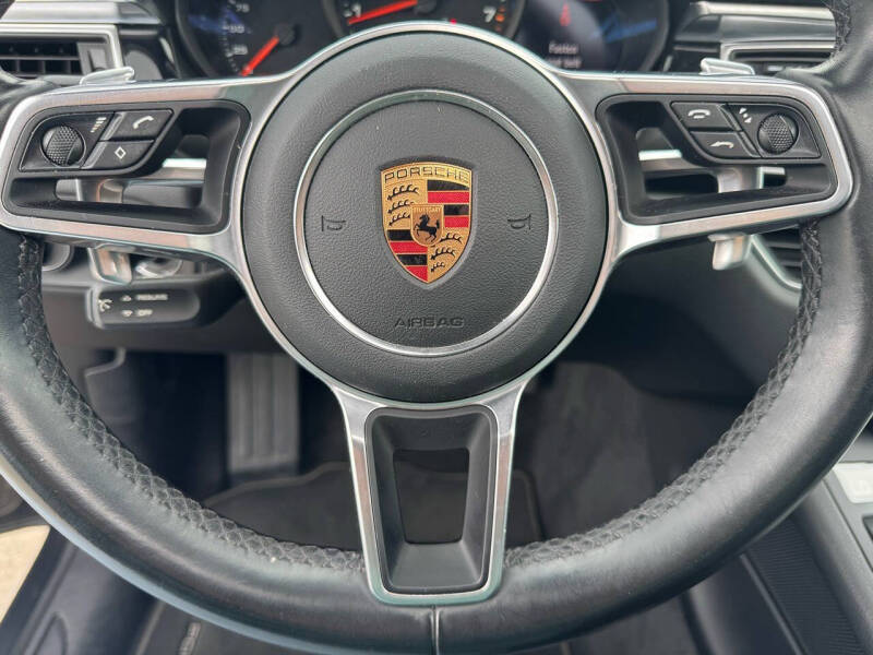 2018 Porsche Macan