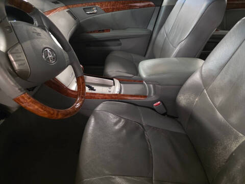 2005 Toyota Avalon XL