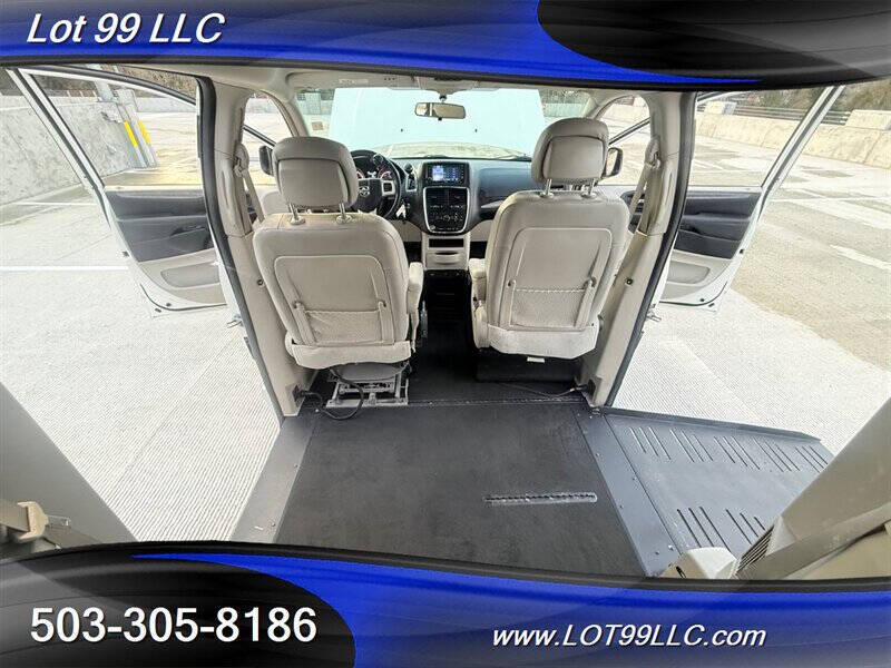 2011 Dodge Grand Caravan Crew