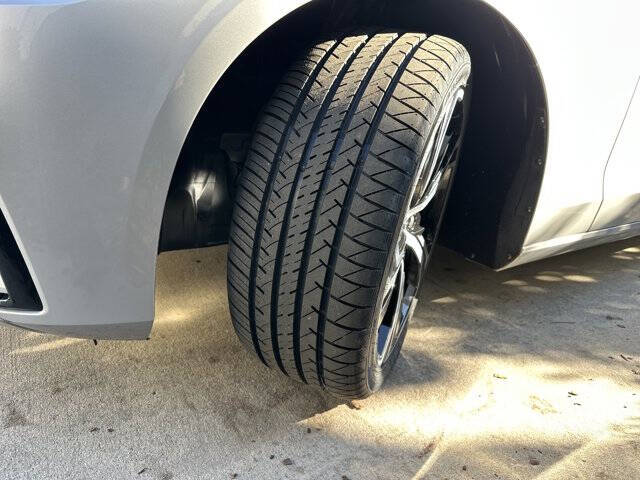 2024 Volvo S60 B5 Core Dark Theme