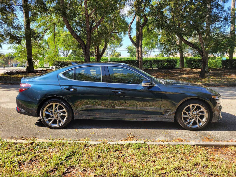2022 Genesis G70 2.0T
