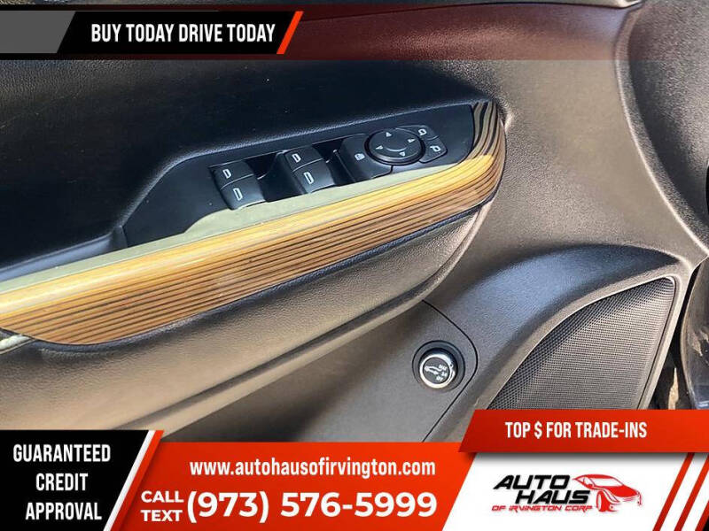 2017 GMC Acadia SLE-2