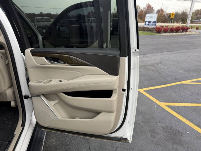 2018 Cadillac Escalade ESV Standard