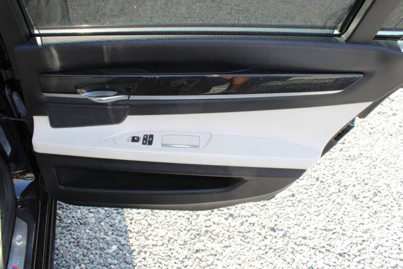 2013 BMW 7 Series 750Li xDrive