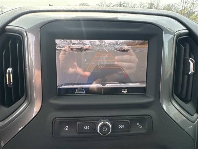 2025 GMC Sierra 2500HD Pro