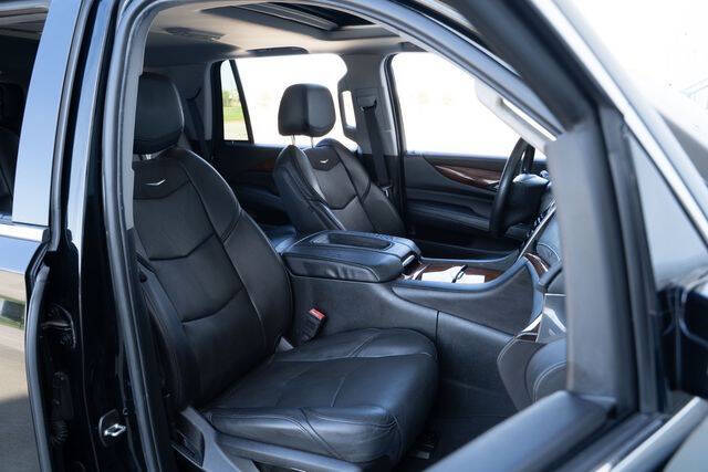 2018 Cadillac Escalade Luxury