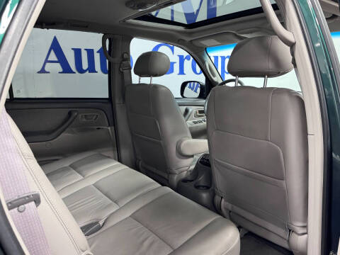 2002 Toyota Sequoia SR5