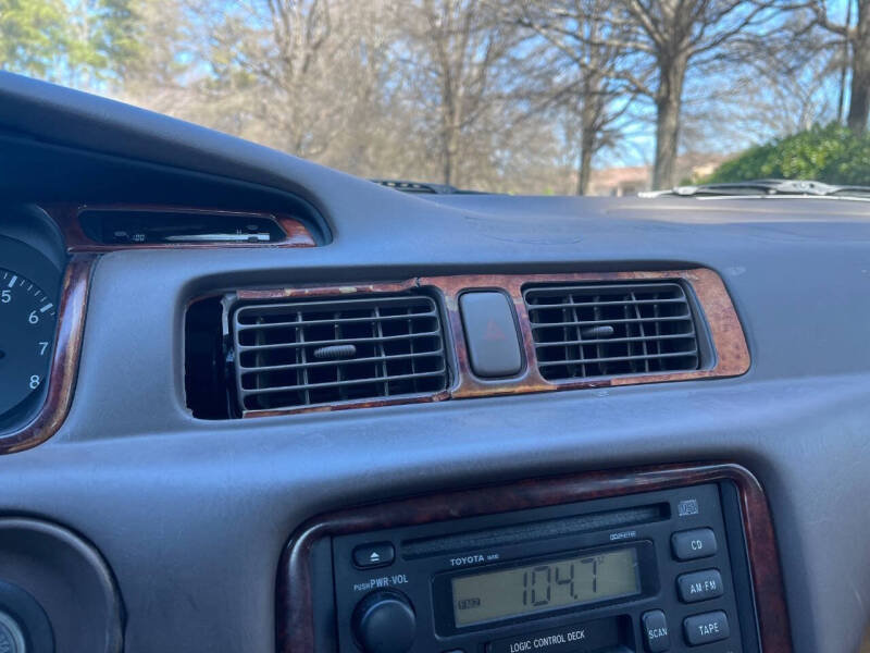 1999 Toyota Camry LE V6