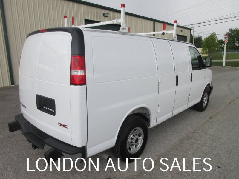 2025 GMC Savana 2500