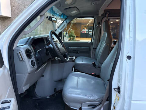 2011 Ford E-Series E-150