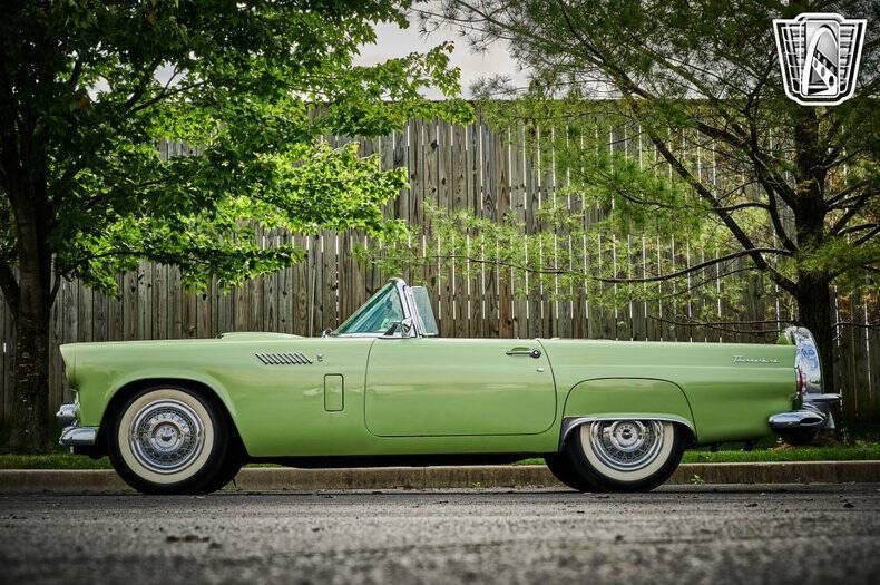 1956 Ford Thunderbird