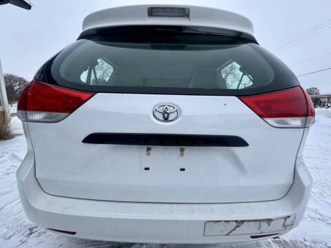 2013 Toyota Sienna L 7-Passenger