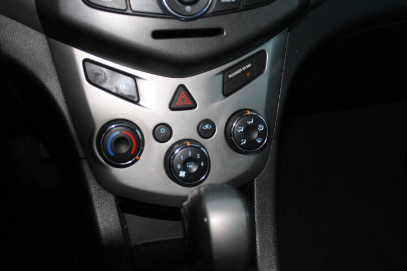 2013 Chevrolet Sonic LT Auto