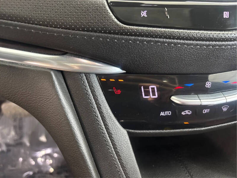 2020 Cadillac XT5 Premium Luxury