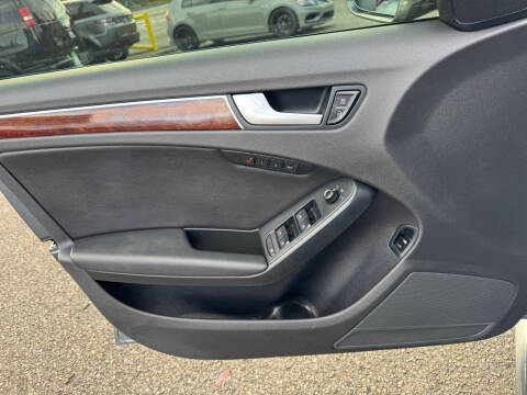 2012 Audi A4 2.0T quattro Avant Premium Plus