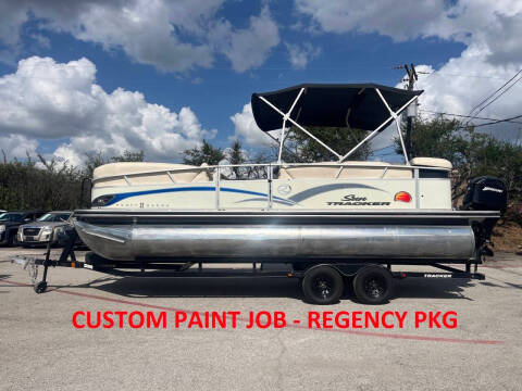 2011 Sun Tracker Regency Party Barge 22