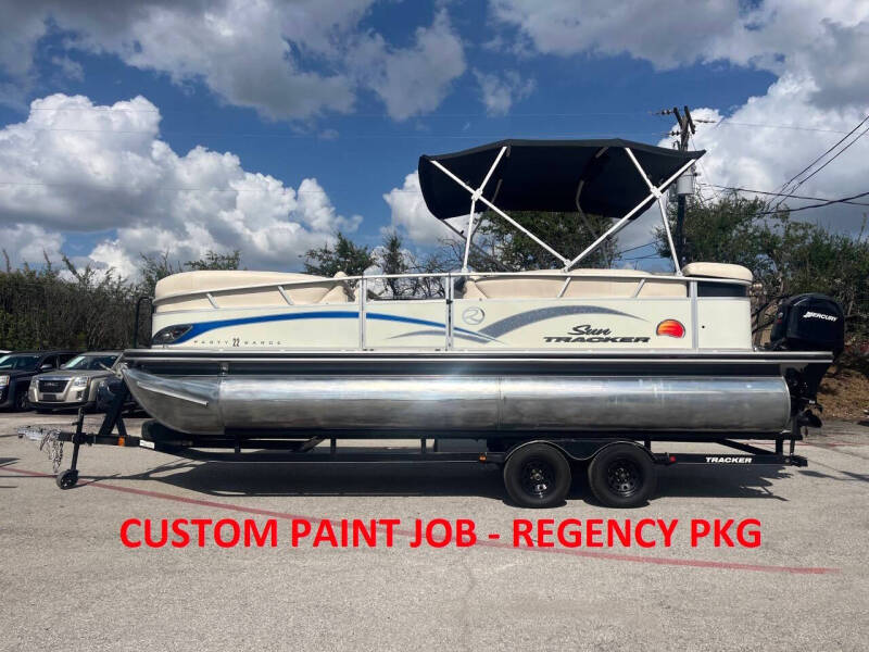 2011 Sun Tracker Regency Party Barge 22
