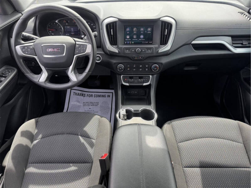 2022 GMC Terrain SLE