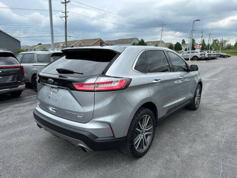 2020 Ford Edge Titanium