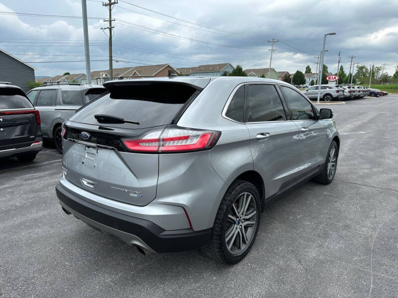 2020 Ford Edge Titanium