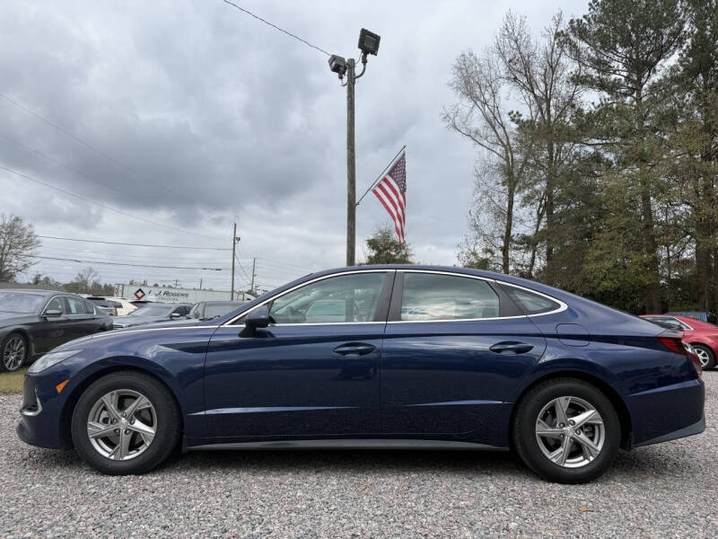 2022 Hyundai Sonata SE's photo