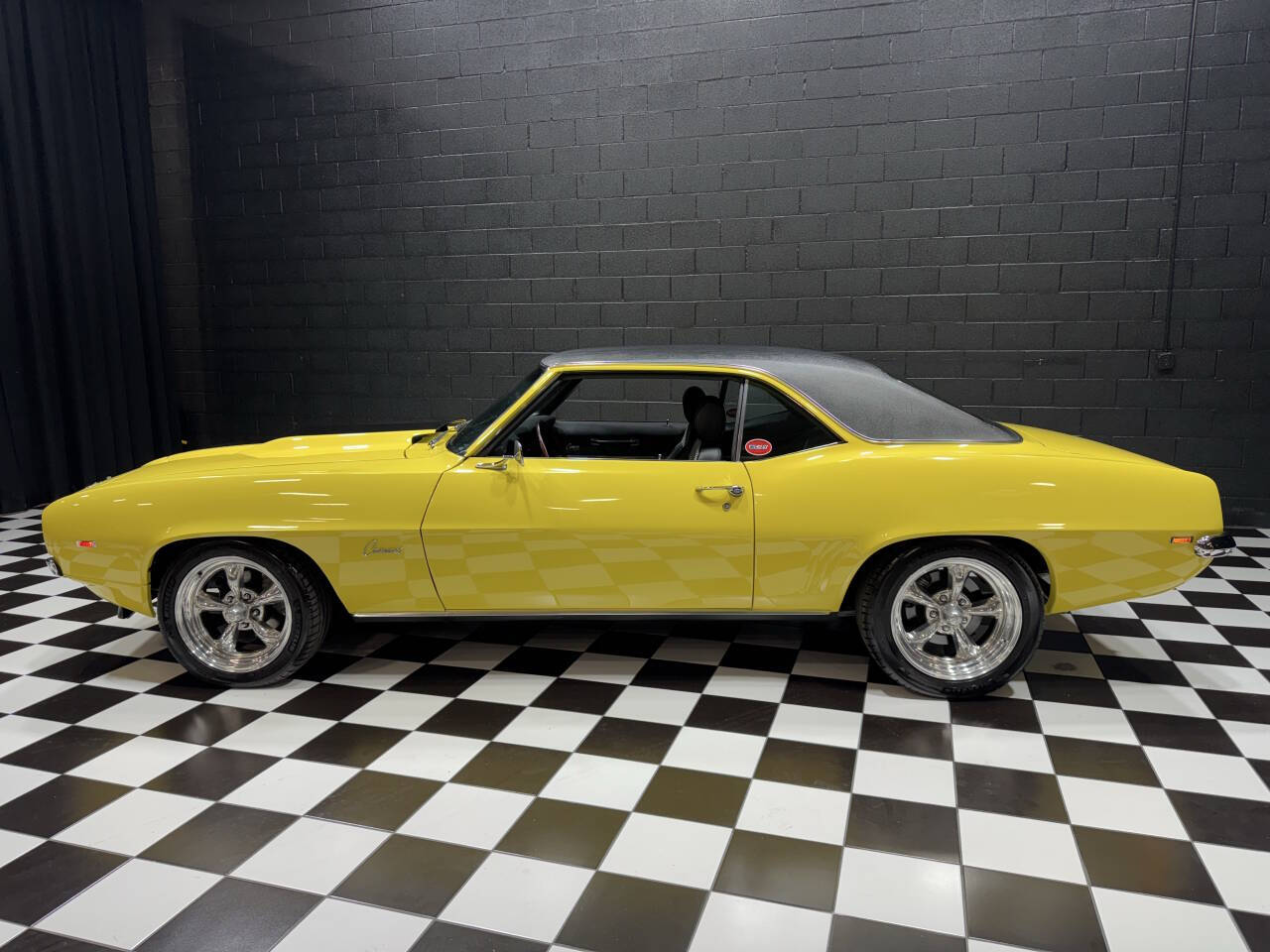 1969 Chevrolet Camaro 8