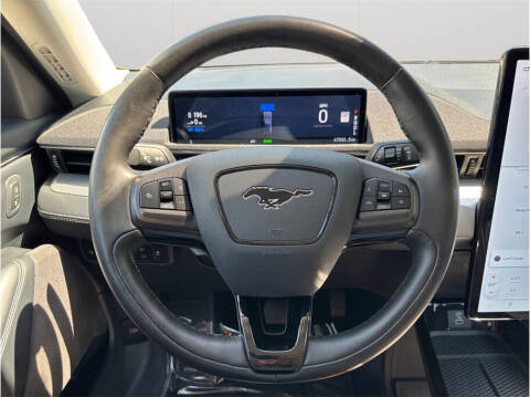 2022 Ford Mustang Mach-E Select