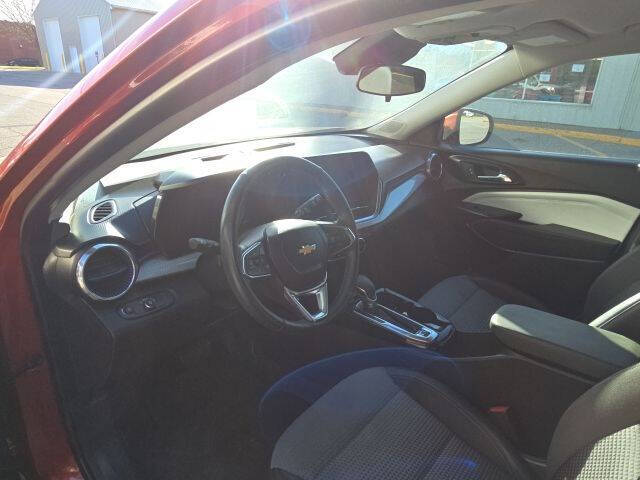 2024 Chevrolet Trax LT