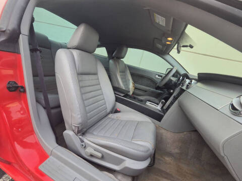 2006 Ford Mustang GT Deluxe
