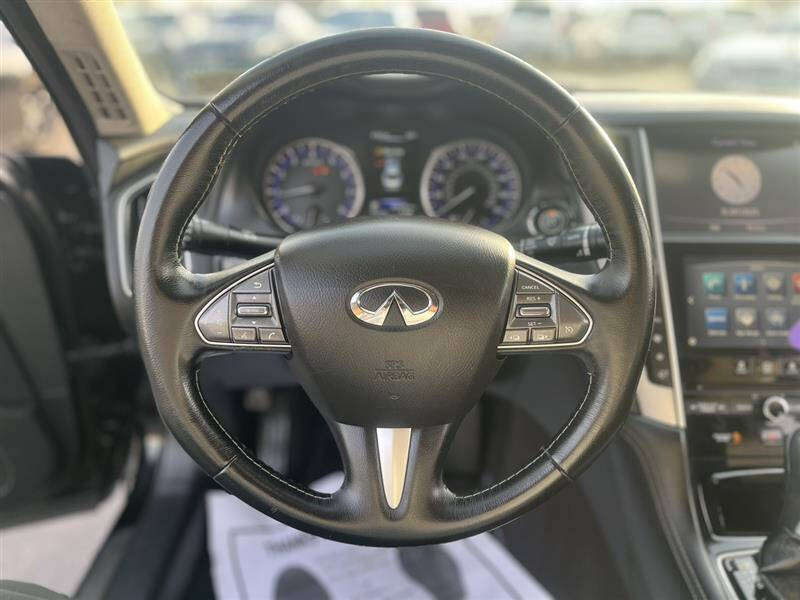 2017 Infiniti Q50 2.0T