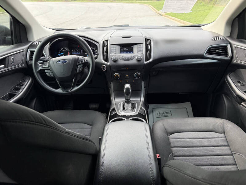 2016 Ford Edge SE