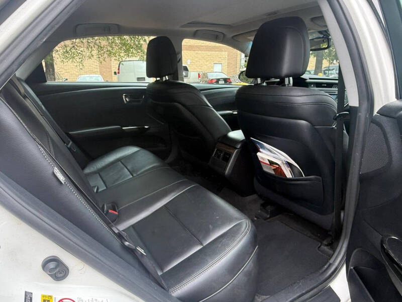 2015 Toyota Avalon Hybrid XLE Touring