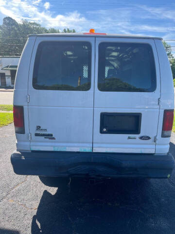 2011 Ford E-Series E-150