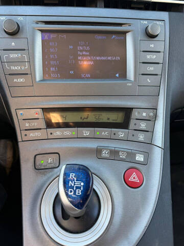 2014 Toyota Prius Two