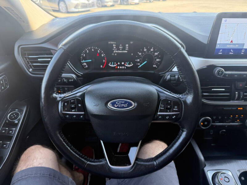 2020 Ford Escape SEL