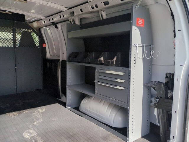 2025 Chevrolet Express 2500